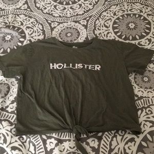 Hollister tee